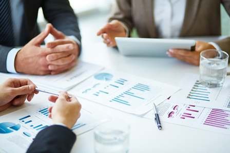 ECONOMICS AND FINANCE